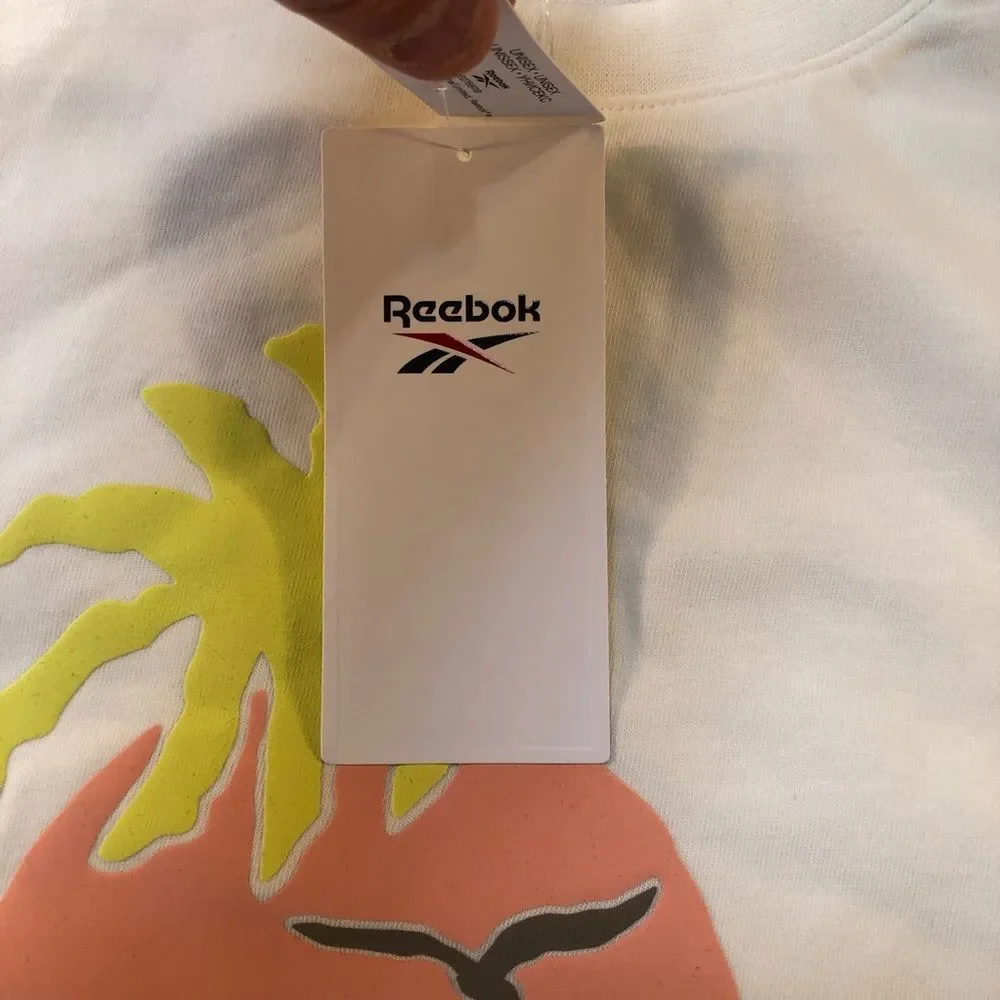 Reebok Classic T-Shirt Men’s Medium NWT $35